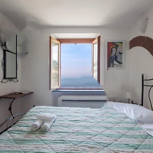 Cecio 5 Terre , Corniglia Italy
