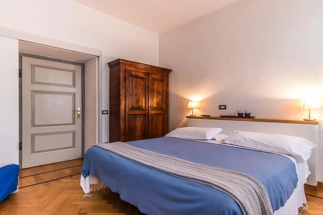 B&B Entro Le Mura Bergamo 4*,  İtalya